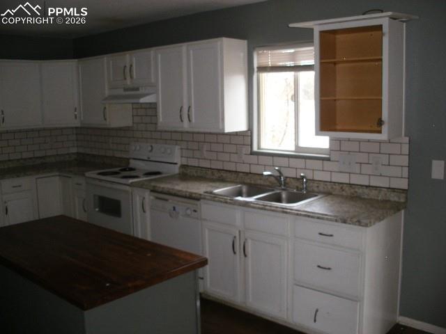 Image 6 of 37: Kitchen