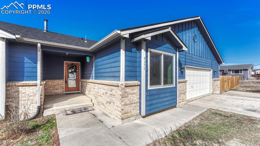 Image 6 of 50: Other