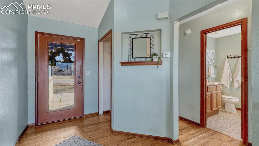 Image 8 of 50: Entry