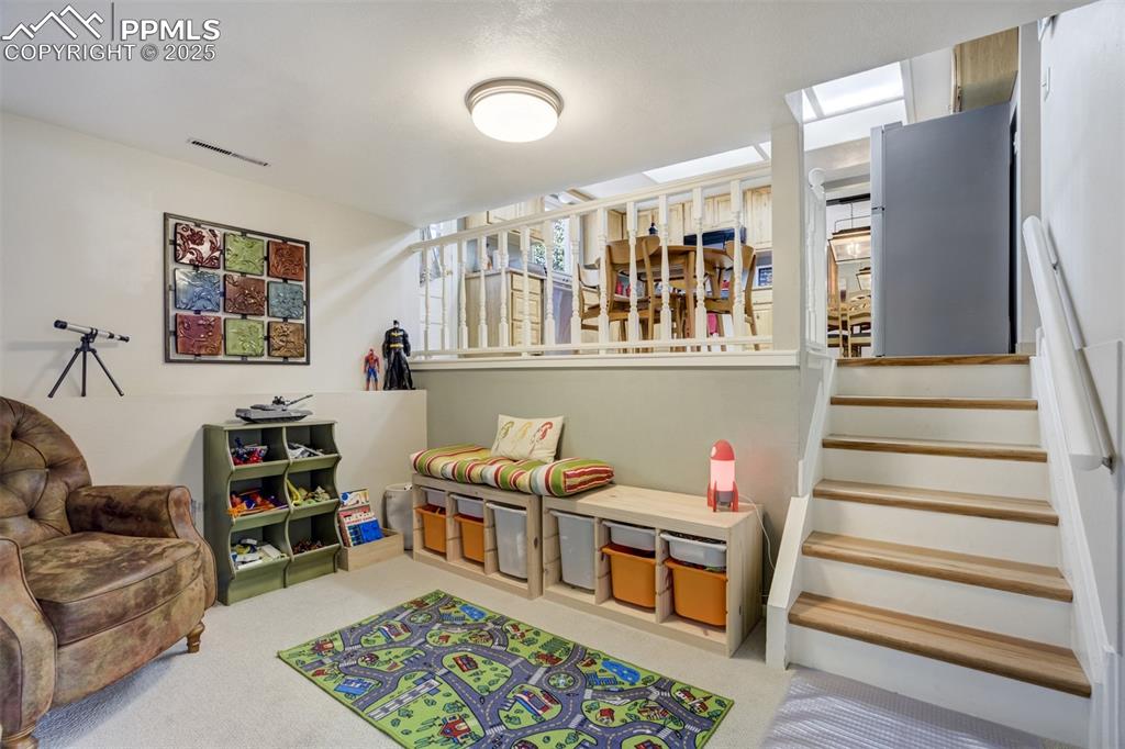 Image 18 of 50: Game Room