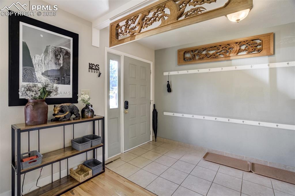 Image 9 of 50: Entry