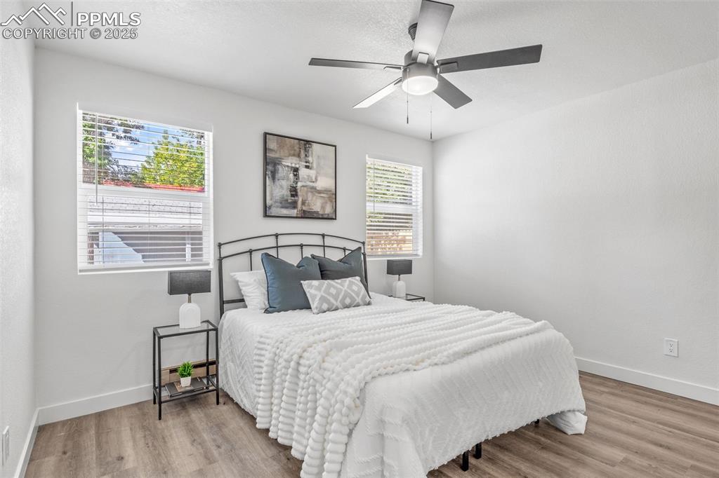 Image 13 of 26: Bedroom