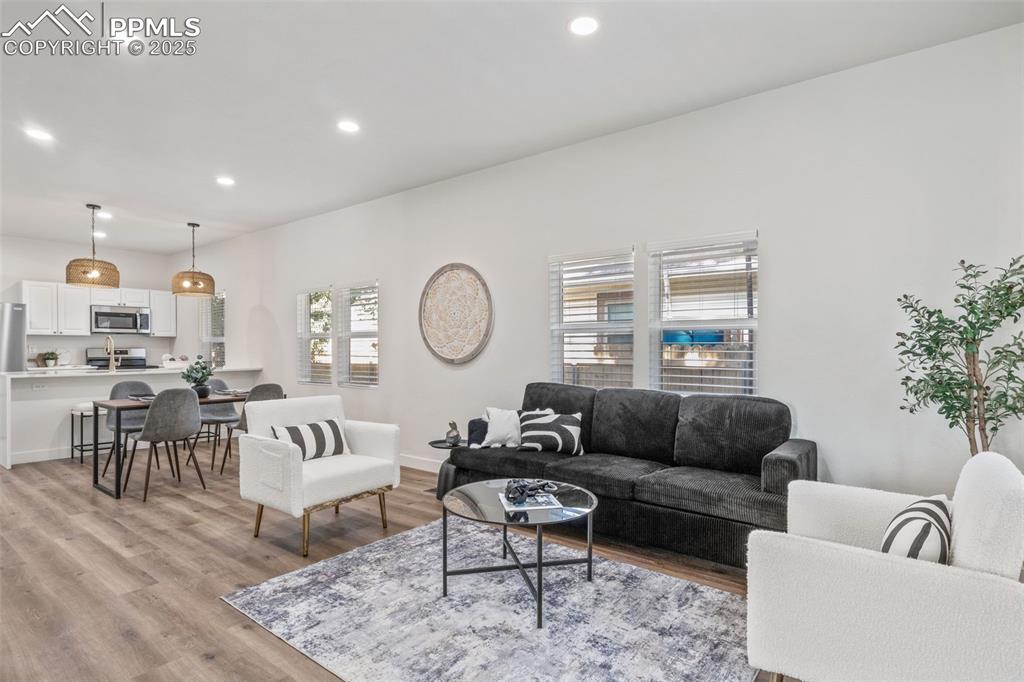 Image 2 of 26: Living Room