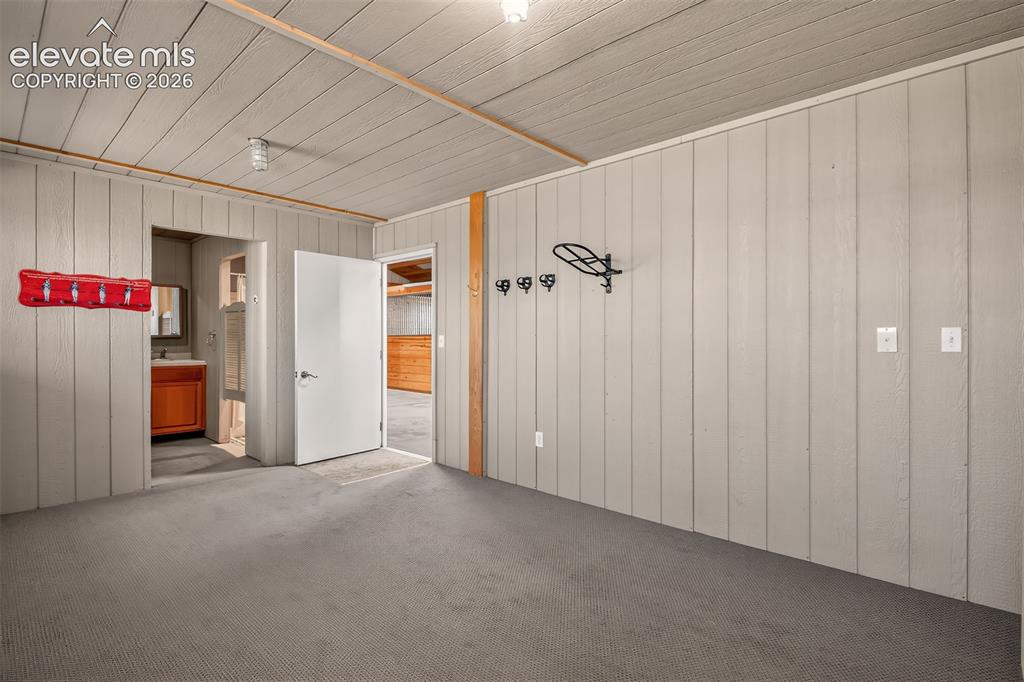 Image 10 of 50: Caretaker Quarters & Tack Room
