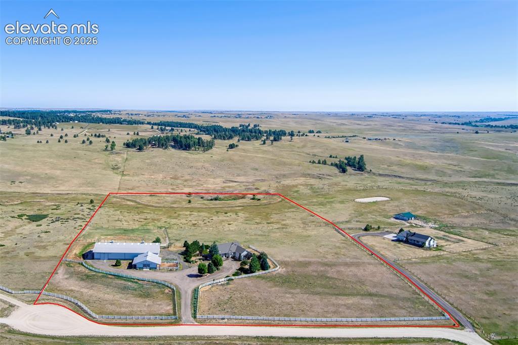 Image 46 of 50: Property Lines are Approximate and not a survey.