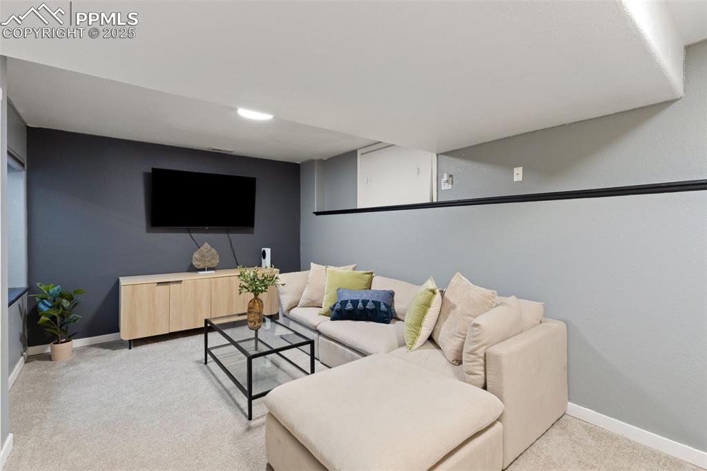 Image 26 of 36: Basement Family/Rec. Room