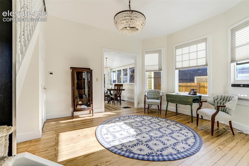 Image 4 of 49: Sitting Room