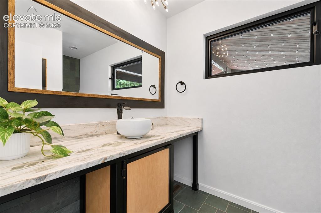 Image 11 of 29: Bathroom