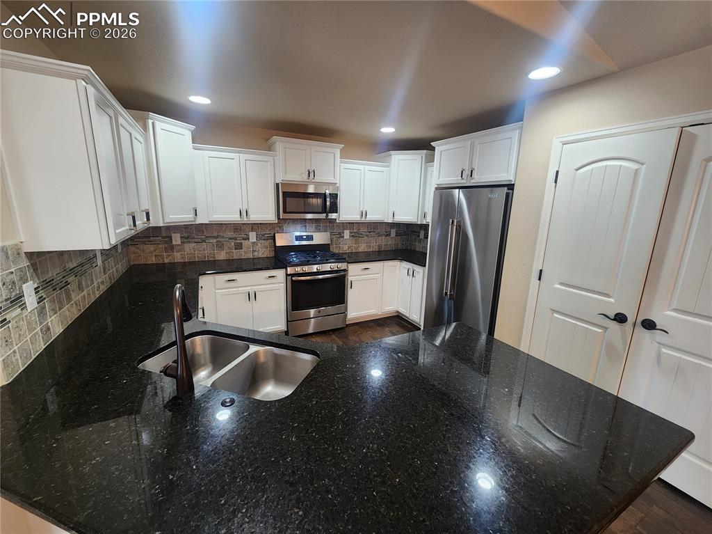 Image 3 of 17: Front of Structure