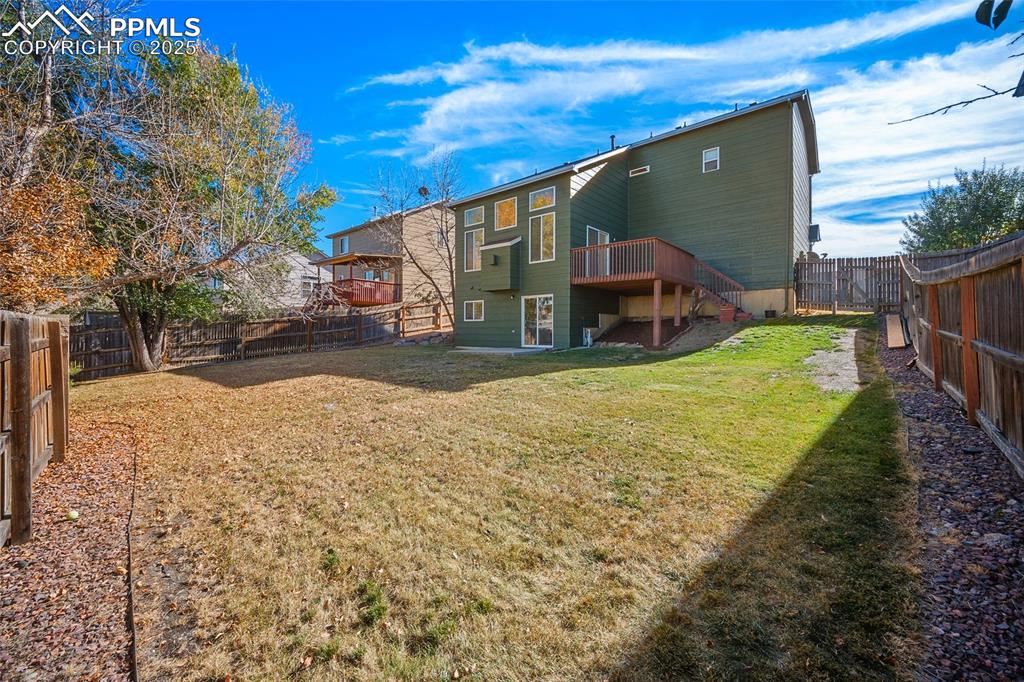 Image 38 of 46: Back of Structure