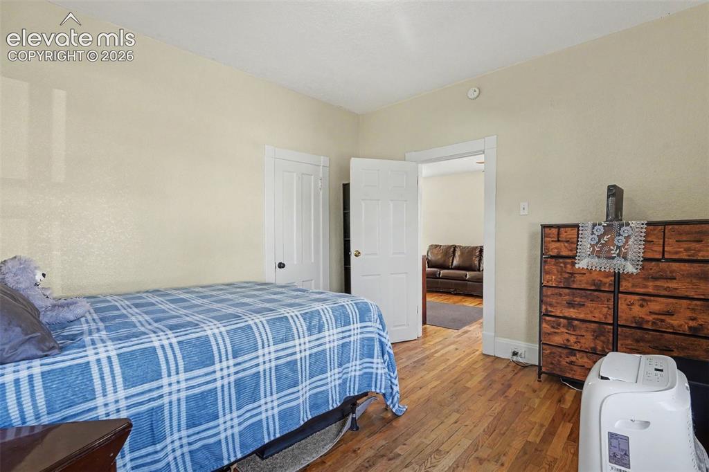 Image 9 of 23: Bedroom