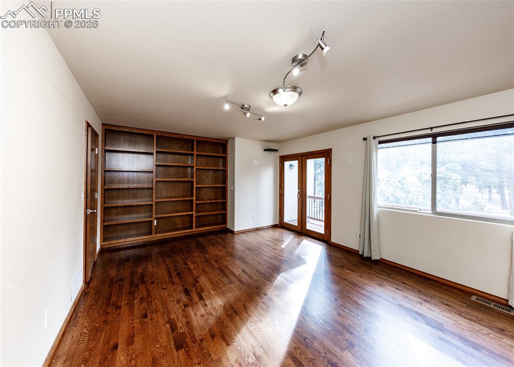 Image 43 of 50: Other