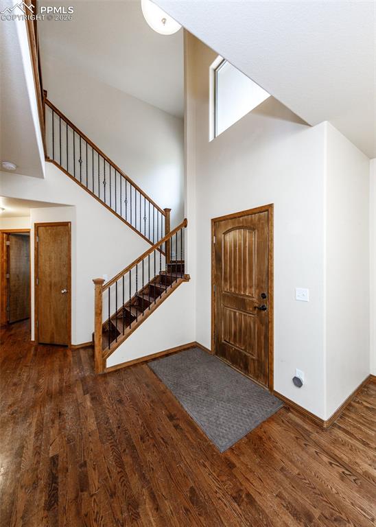 Image 6 of 50: Entry