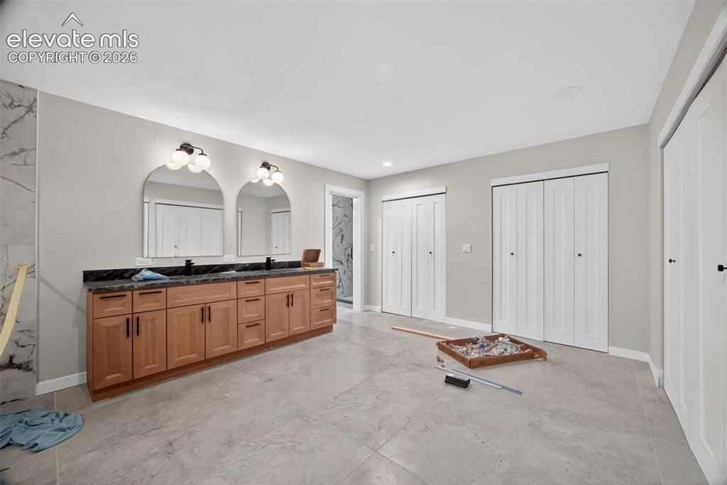 Image 10 of 43: Bathroom
