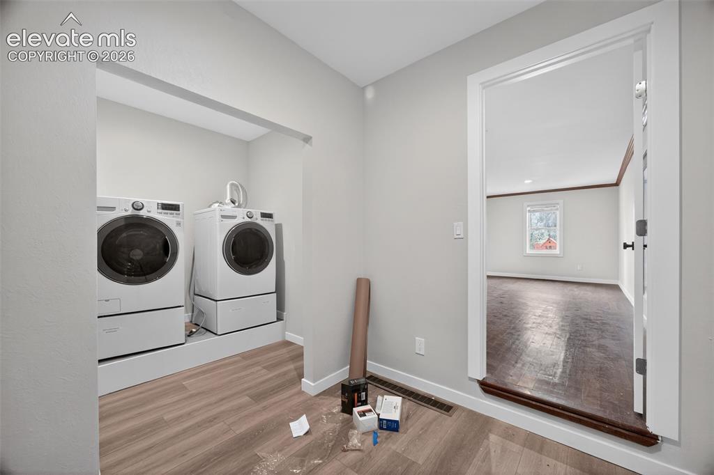 Image 16 of 43: Laundry