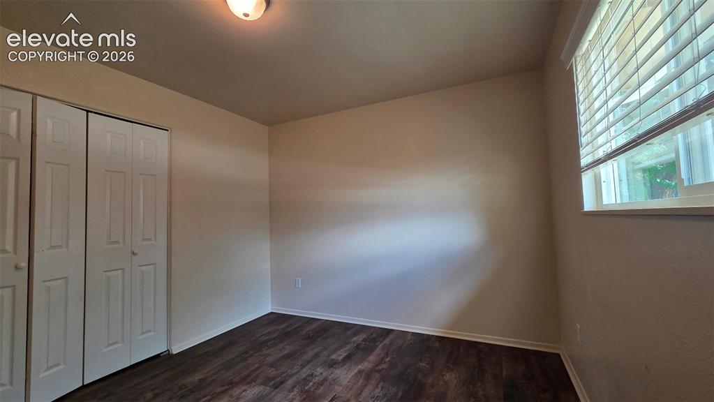 Image 11 of 22: Bedroom