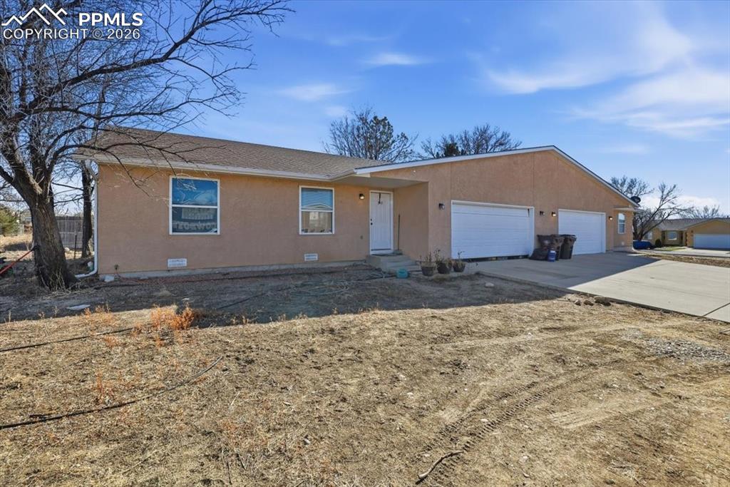 Image 17 of 27: Front of Structure