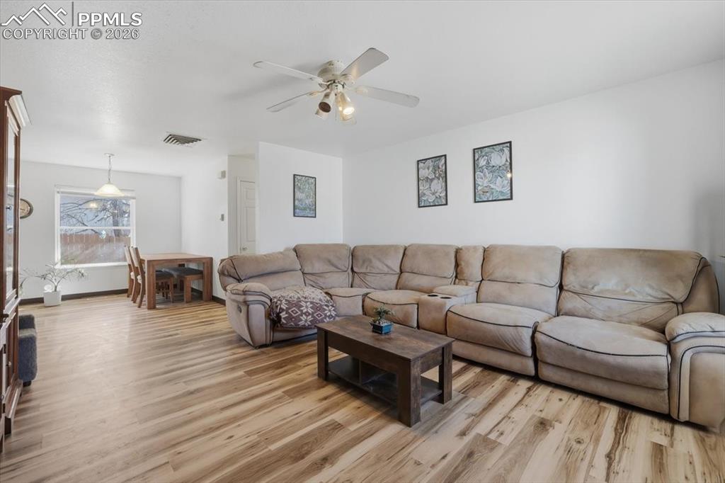 Image 4 of 27: Living Room