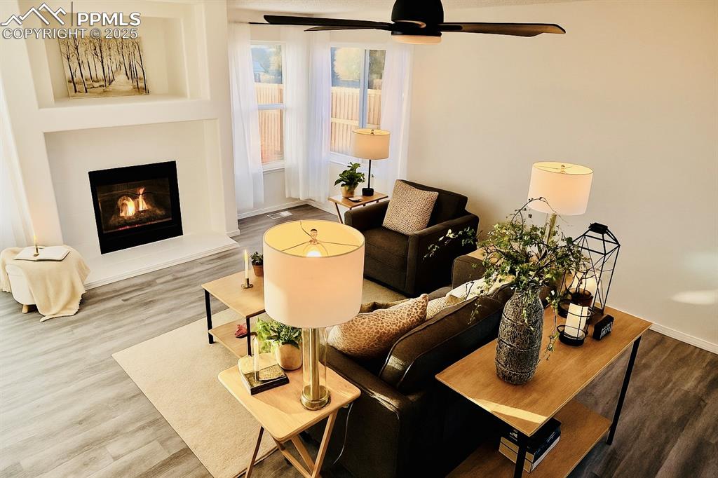 Image 3 of 38: Living Room