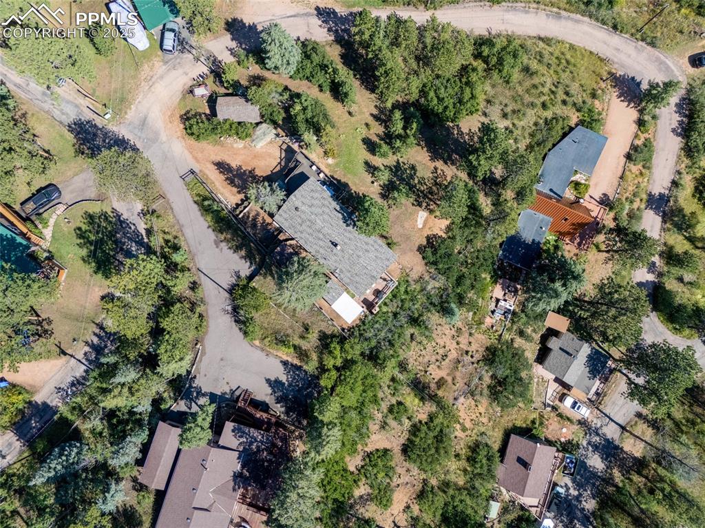 Image 38 of 43: View of property location