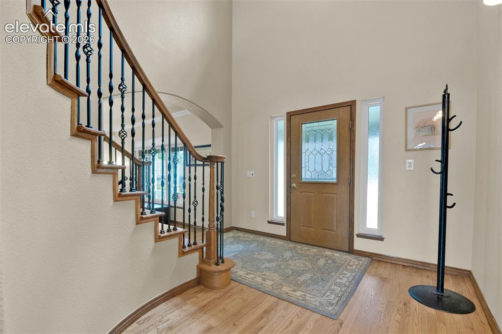 Image 9 of 50: Entry