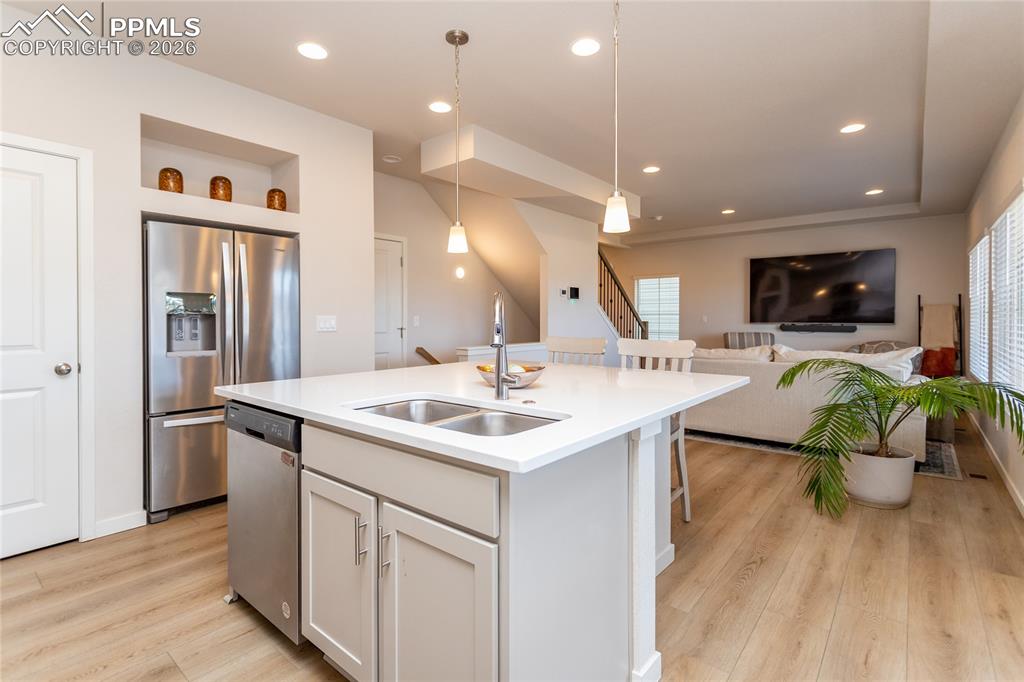 Image 15 of 50: Kitchen