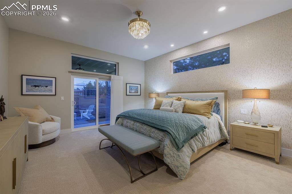 Image 25 of 50: Bedroom