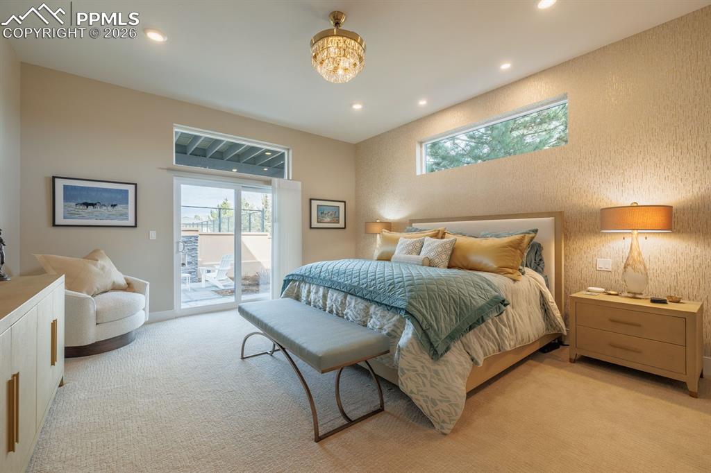 Image 28 of 50: Bedroom