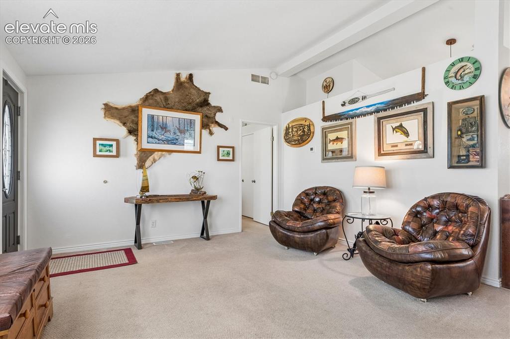 Image 4 of 34: Sitting Room