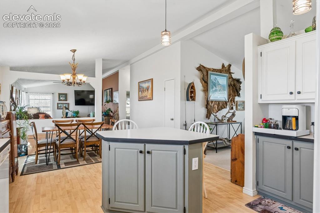 Image 9 of 34: Kitchen