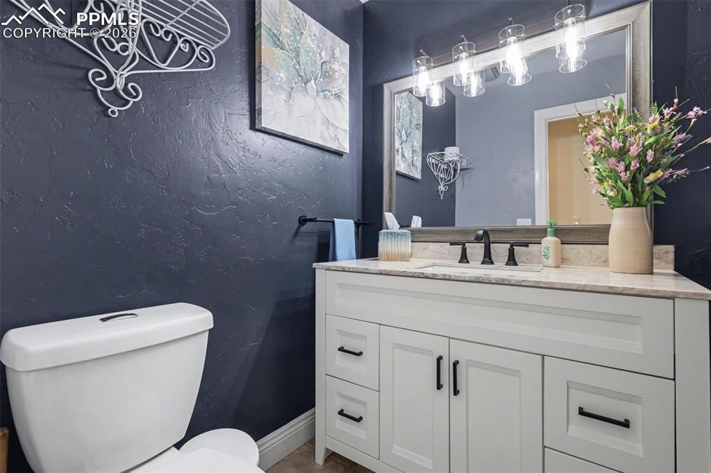 Image 17 of 50: Bathroom