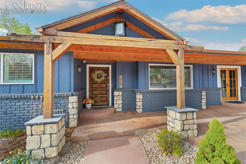 Image 3 of 50: Front of Structure