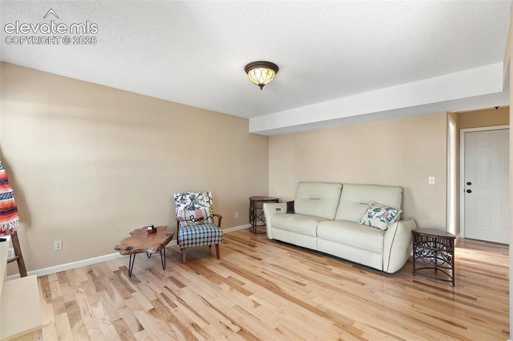Image 13 of 35: Living Room