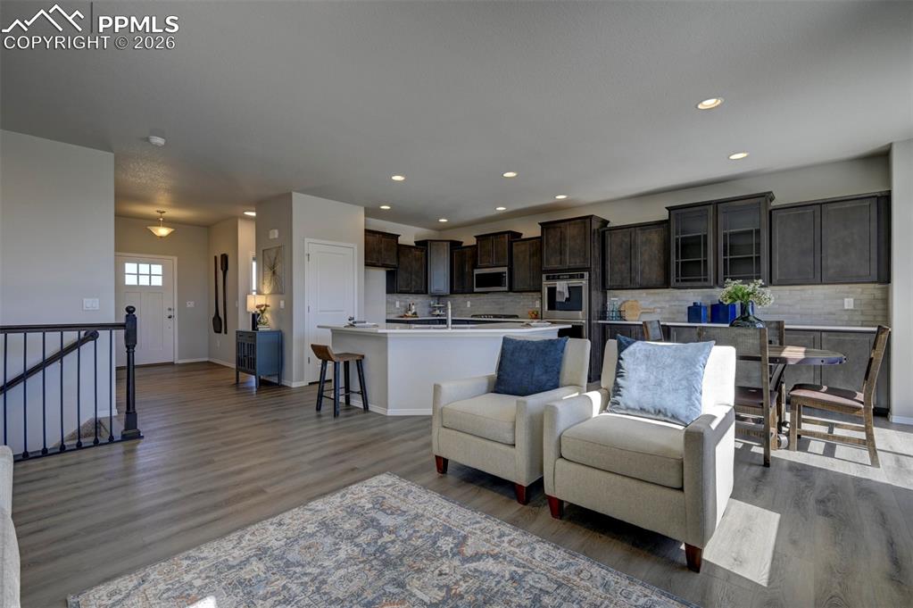 Image 12 of 18: Living Room