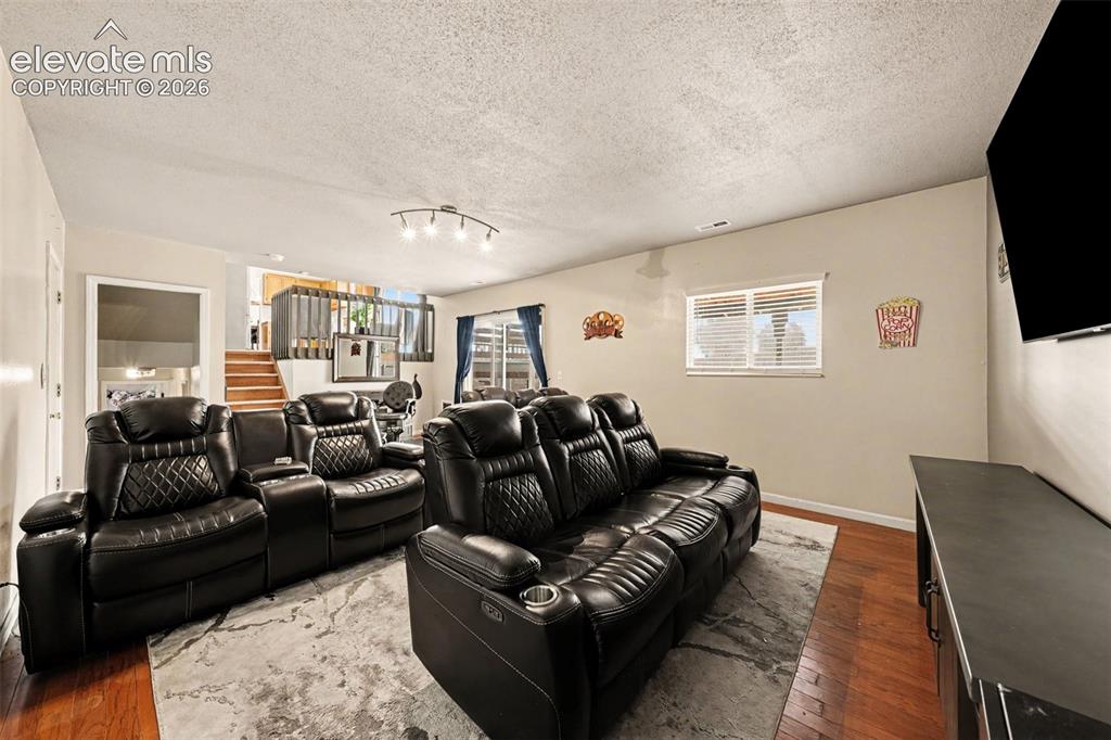 Image 8 of 25: Family Room
