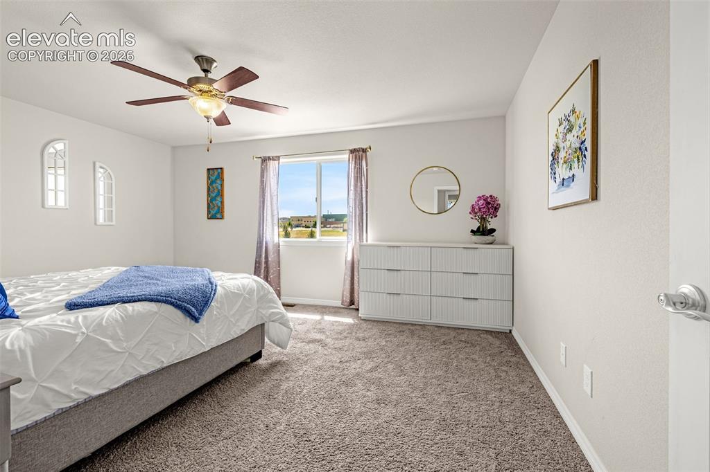 Image 19 of 39: Bedroom