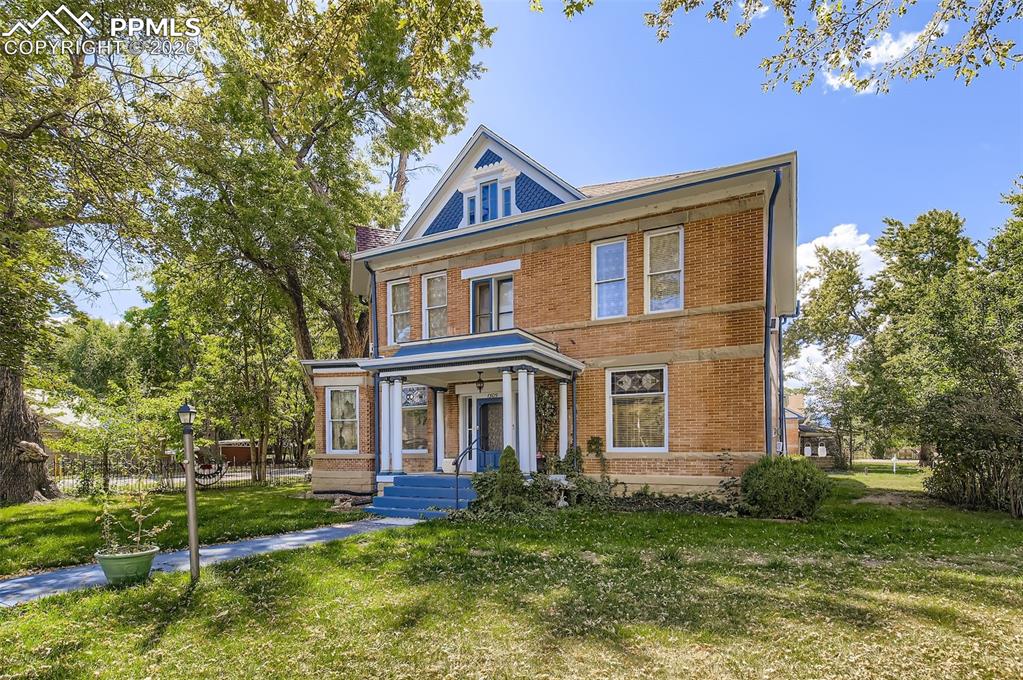 Image 3 of 50: Front of Structure