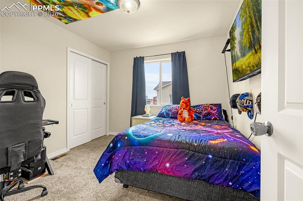 Image 23 of 33: Room 3