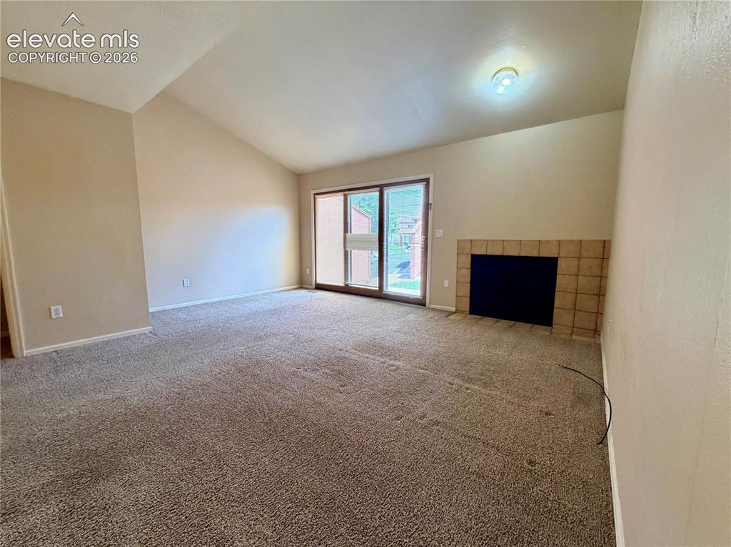 Image 5 of 17: Living Room