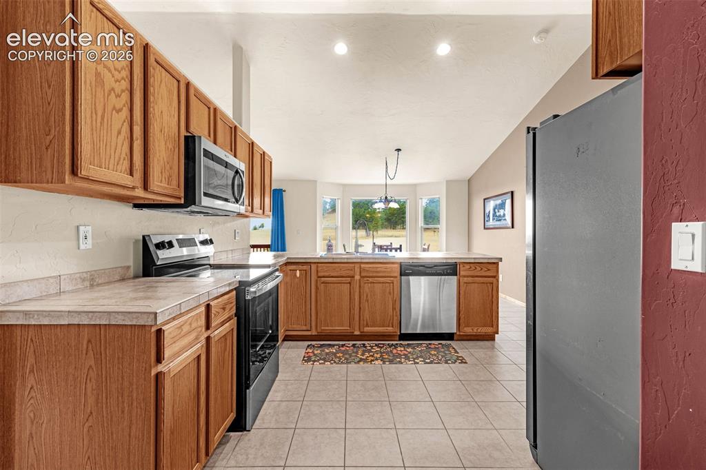 Image 11 of 47: Kitchen