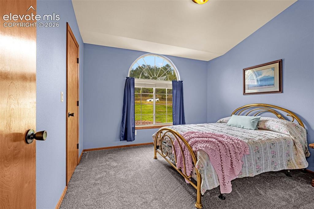 Image 14 of 47: Bedroom