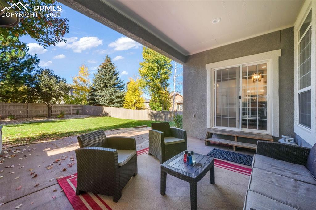 Image 41 of 50: Patio