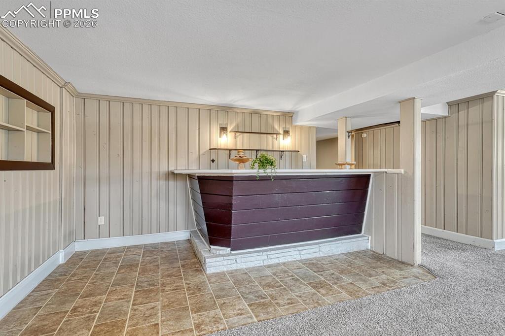 Image 37 of 50: Built-ins on the walls.