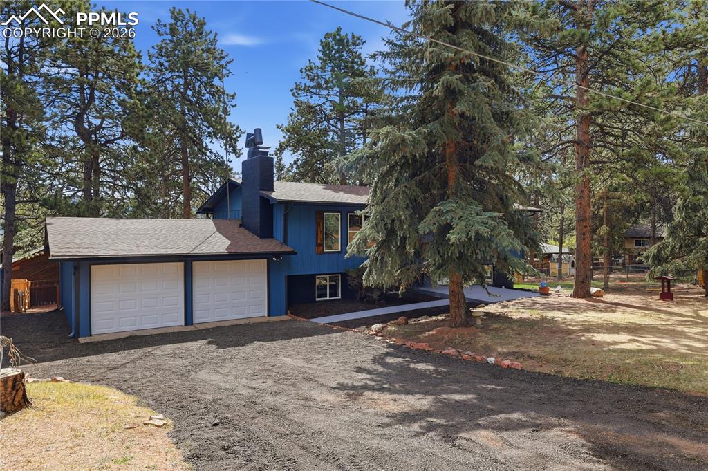 Image 31 of 38: Entry