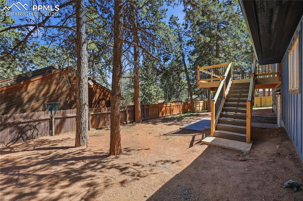 Image 36 of 38: Deck