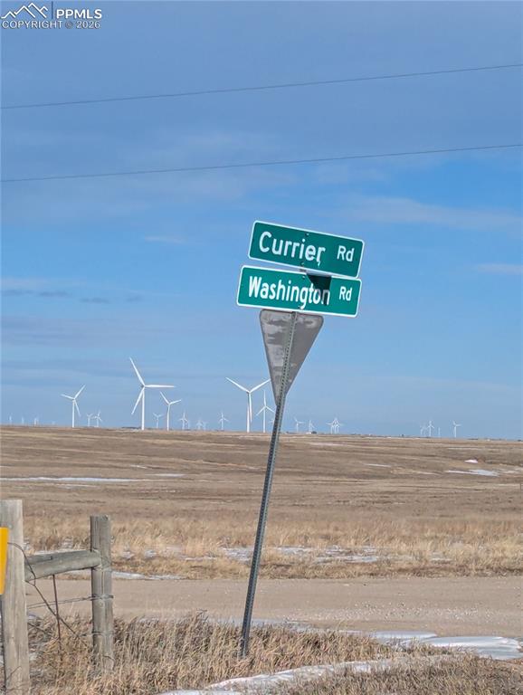 Image 4 of 5: Corner lot