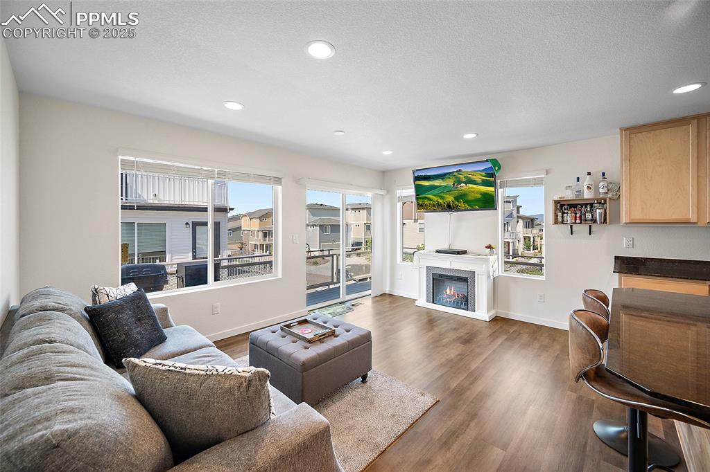 Image 11 of 38: Gas fireplace for cozy nights!