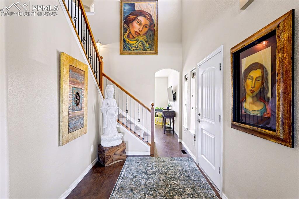 Image 11 of 43: Entrance Foyer