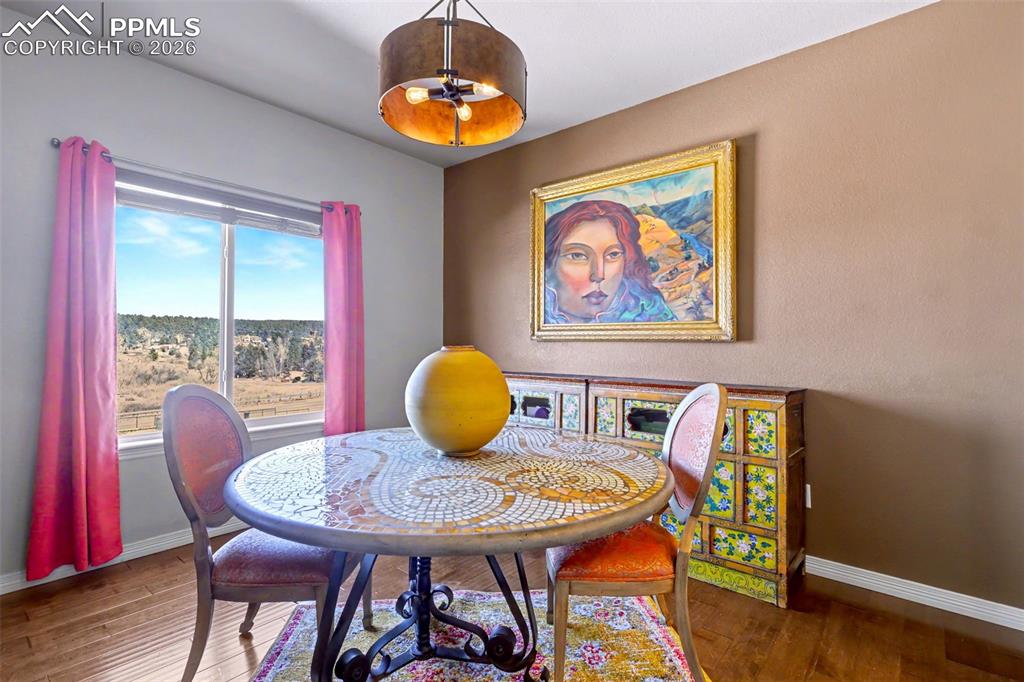 Image 17 of 43: Ding area conveniently located off the kitchen