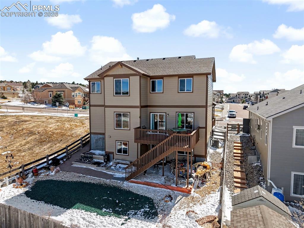 Image 41 of 43: Back of Structure